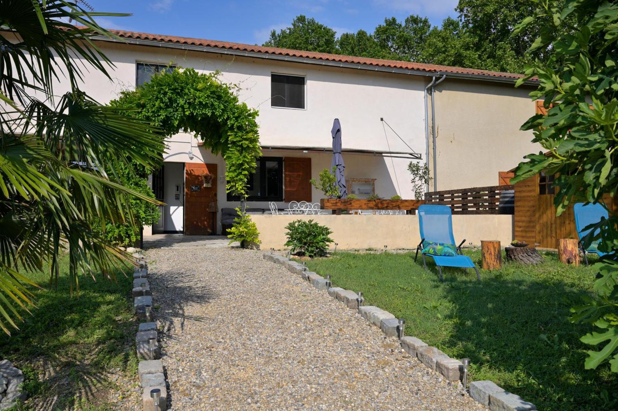 La Batisse Des Oves Otel Le Péage-de-Roussillon Dış mekan fotoğraf